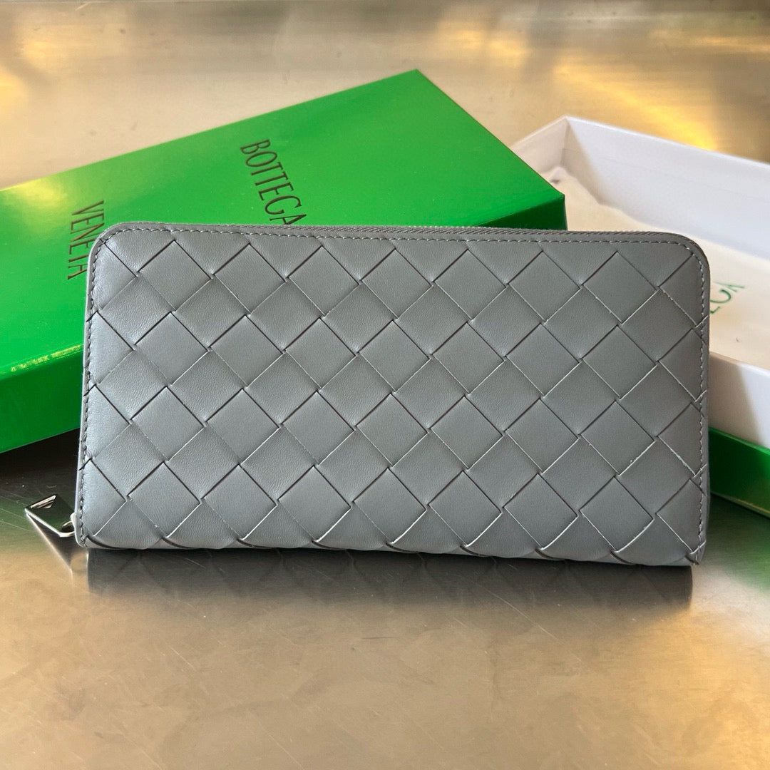 Bottega Veneta Long Zipped Wallet