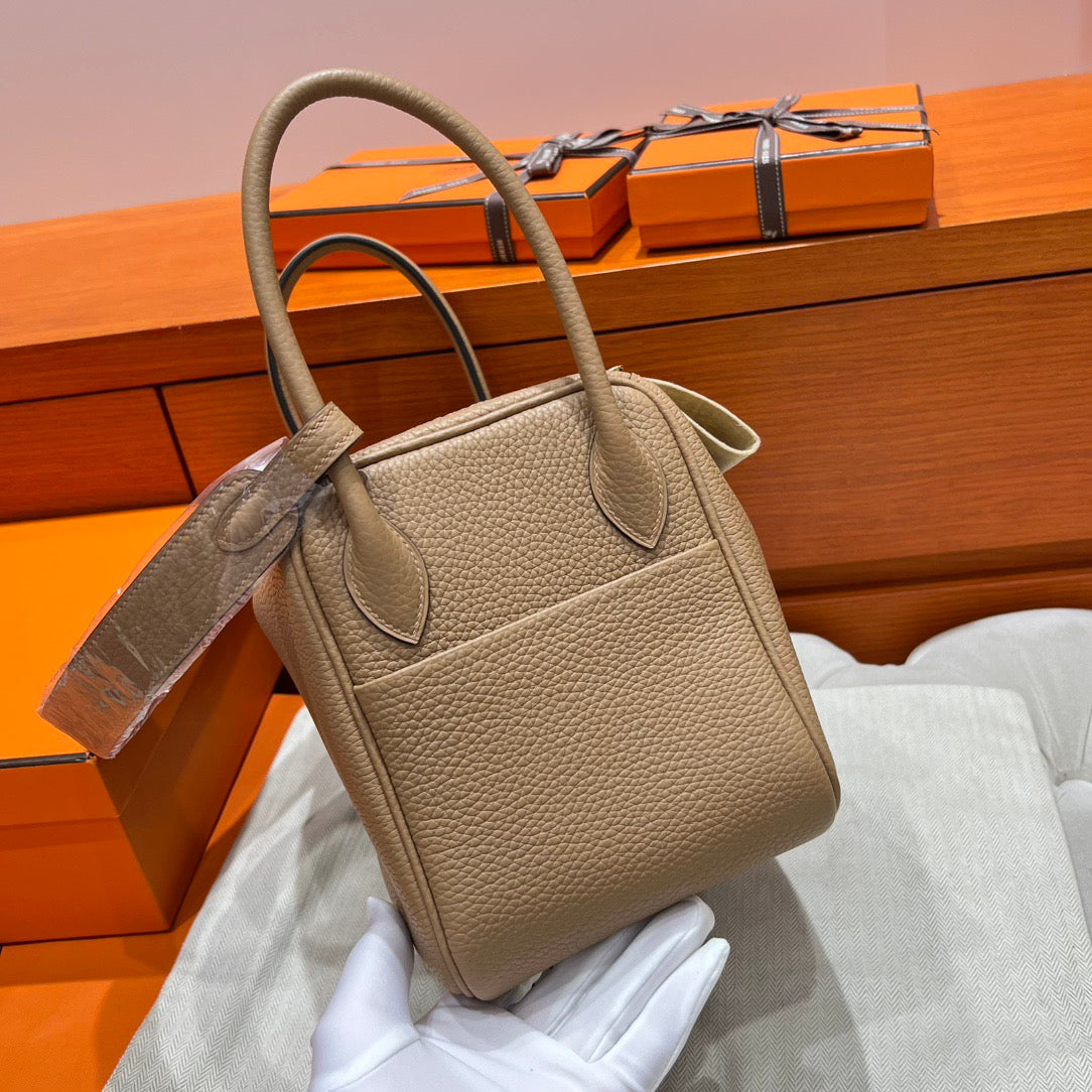 Hermes Lindy 26