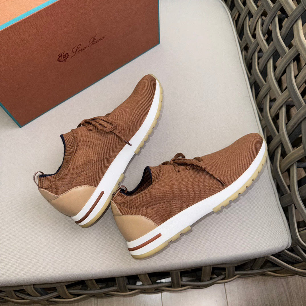 LP Sneakers