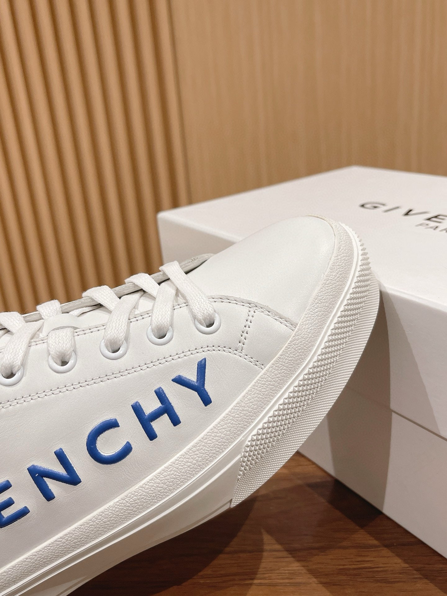 Givenchy Sneakers