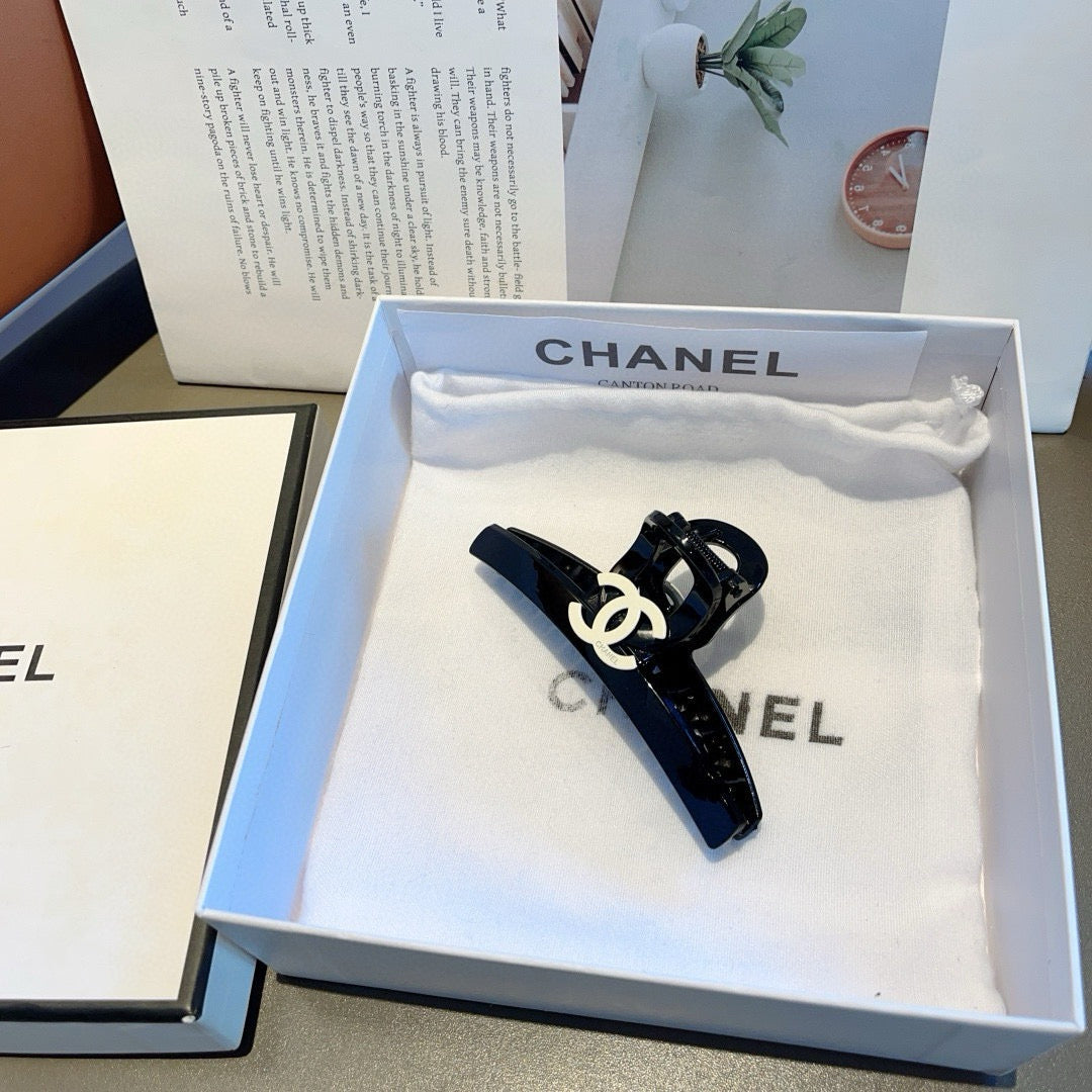 Chanel Hairpin