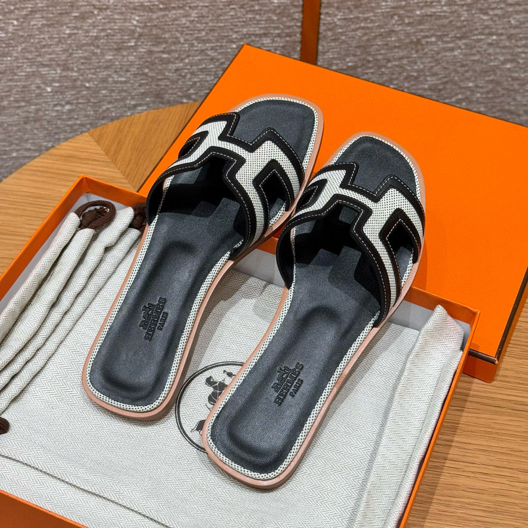 Hermes Slippers