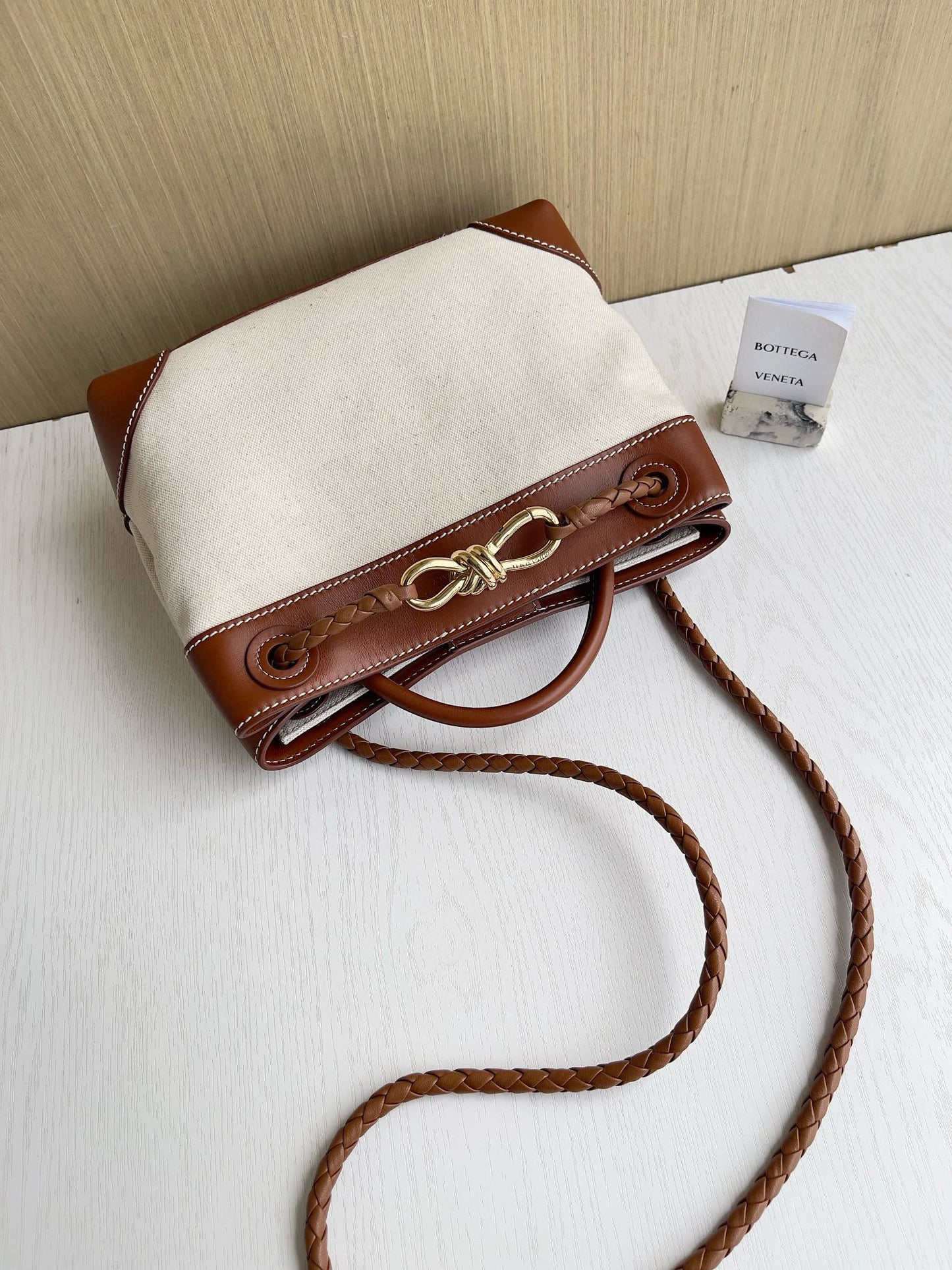 BV Andiamo Bag 25x22x10.5cm