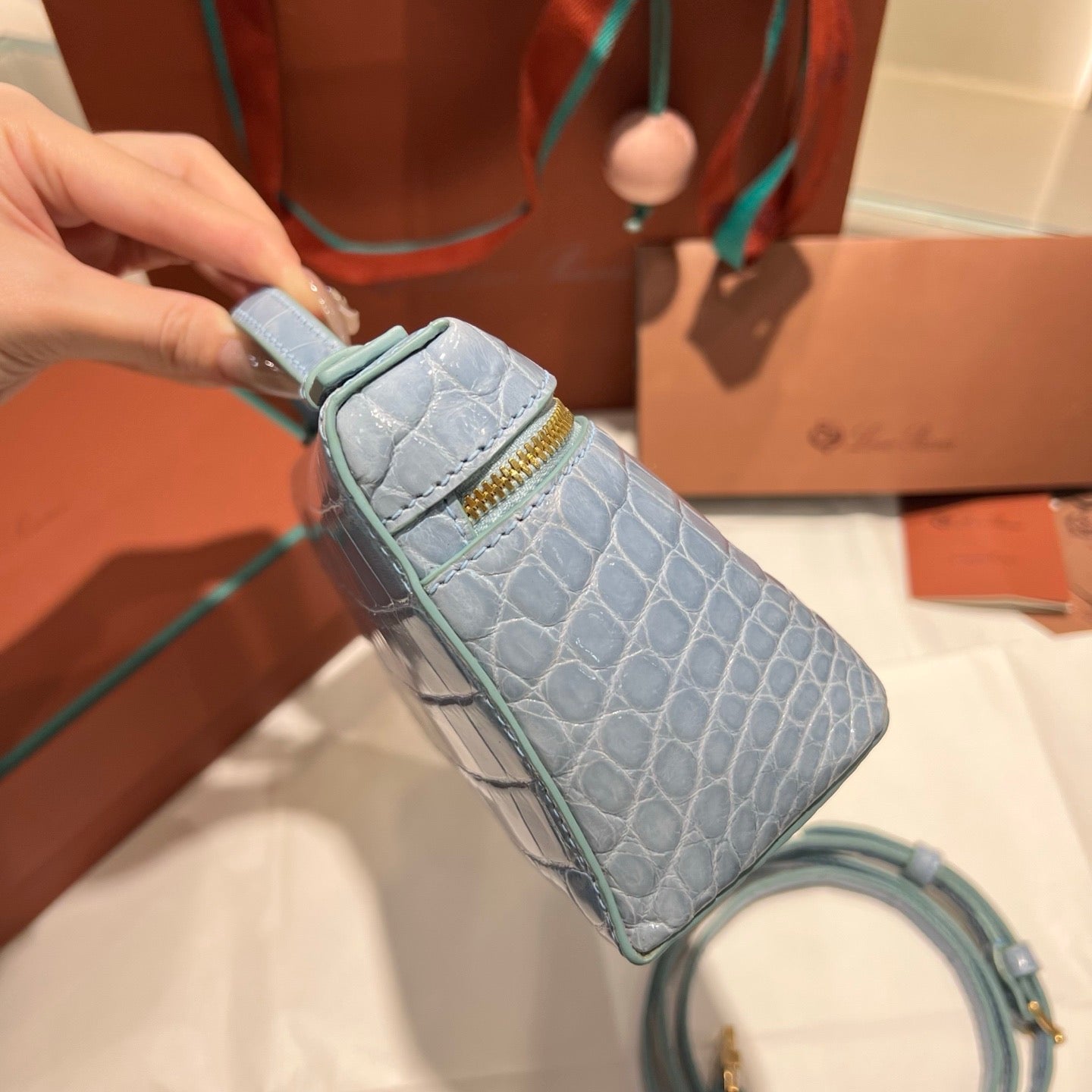 LP Extra Pocket L19 Handbag