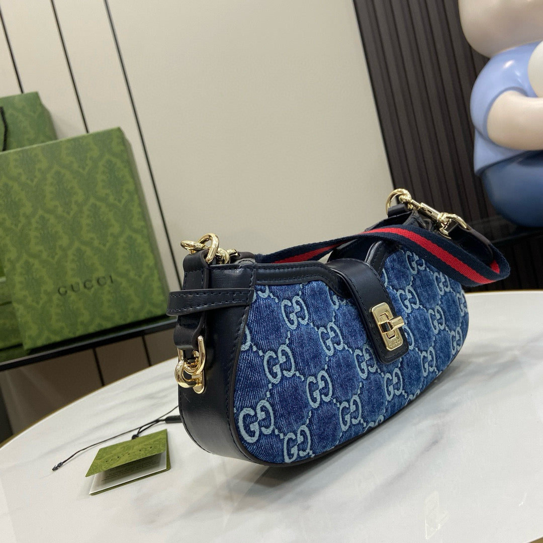 GC Shoulder Bag