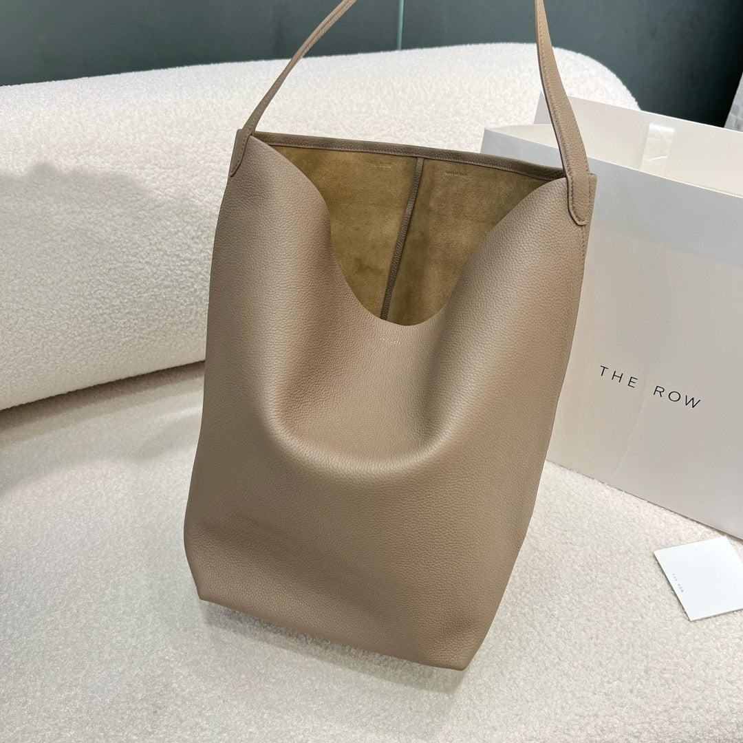The Row Bucket Bag(44CM*38CM*21CM)