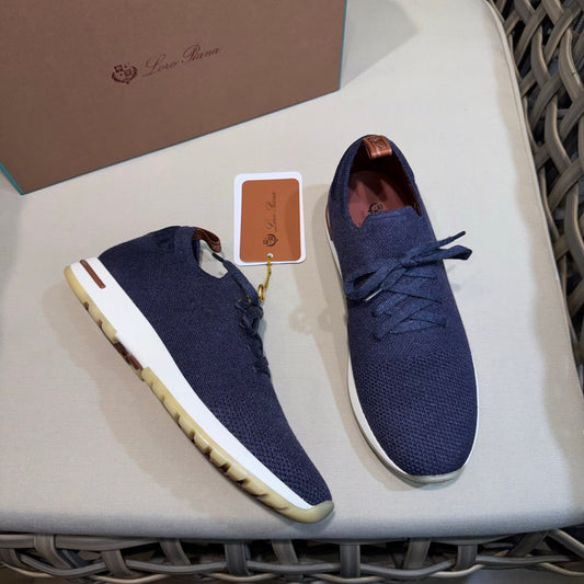 LP Sneakers