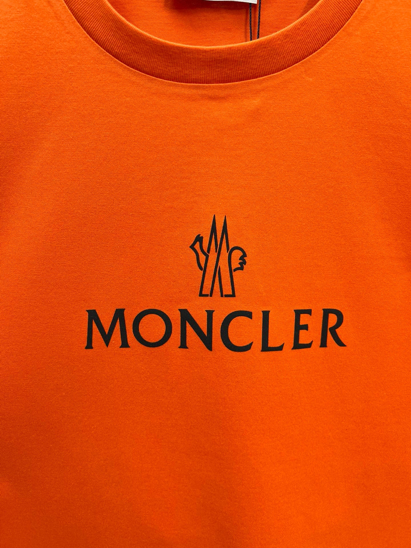 Moncler T-shirt