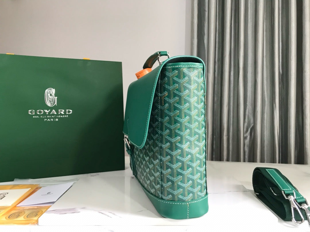 Goyard Messenger Bag 38x26x8cm