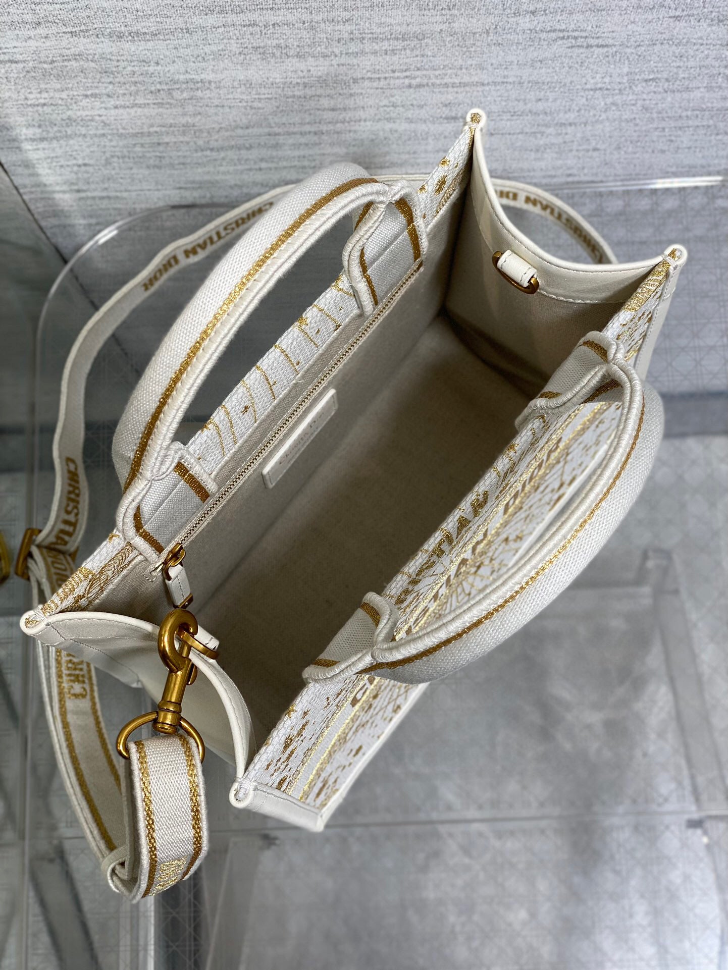 Dior Tote  26x12x21cm