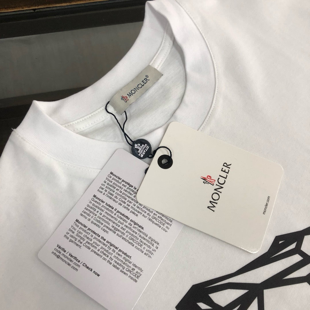 Moncler T-shirt