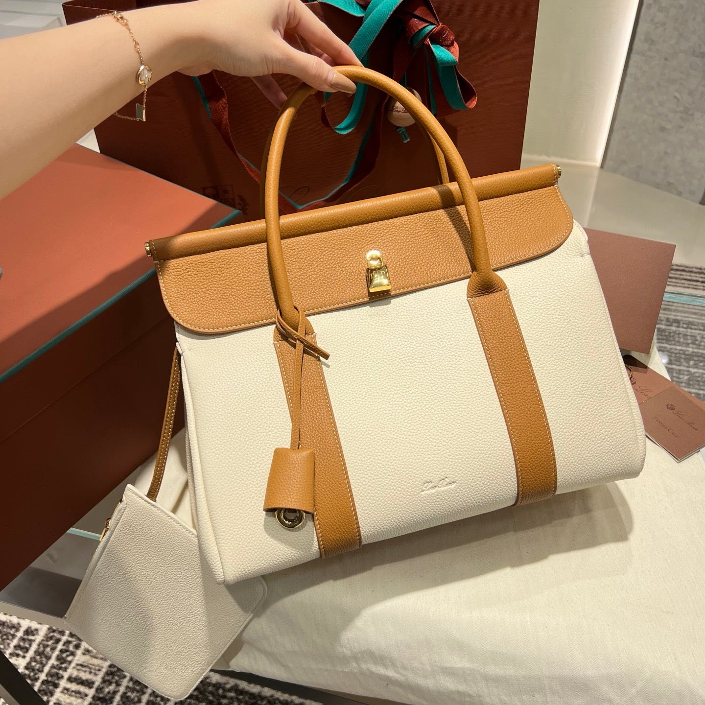 LP Loom L32 Handbag