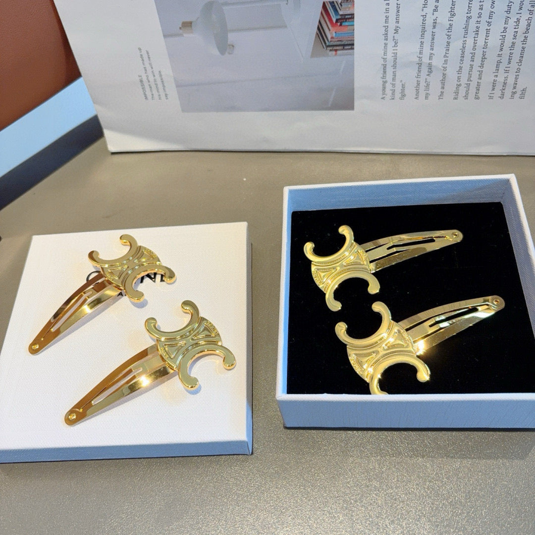 Celine Hairpin