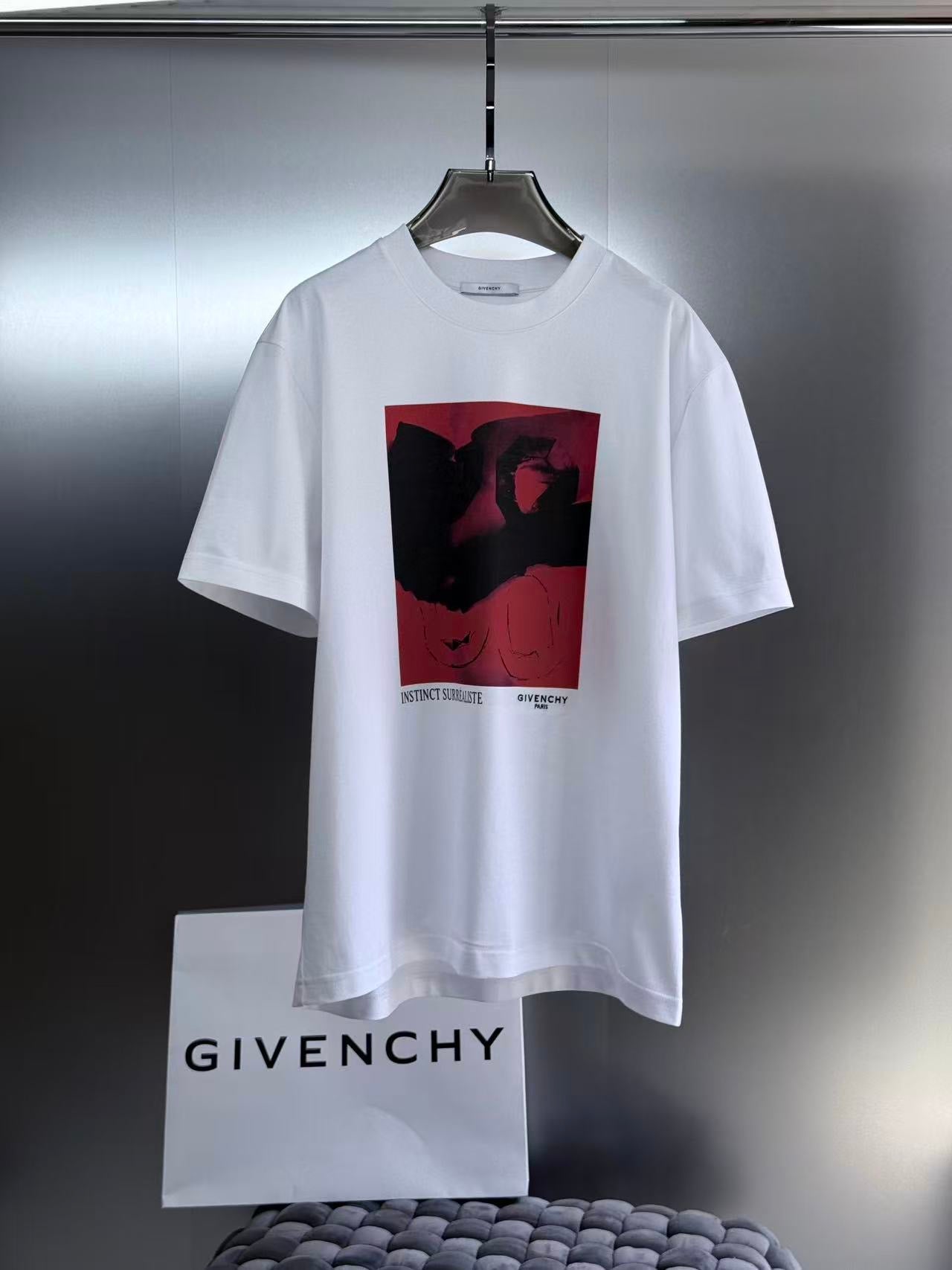 Givenchy T-Shirt