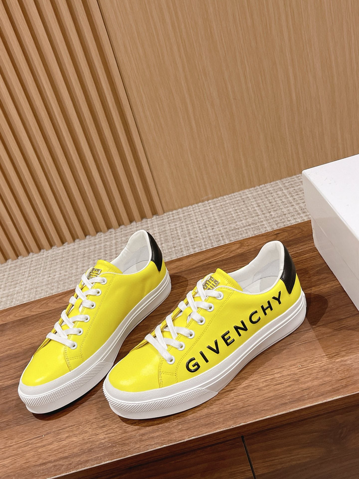 Givenchy Sneakers