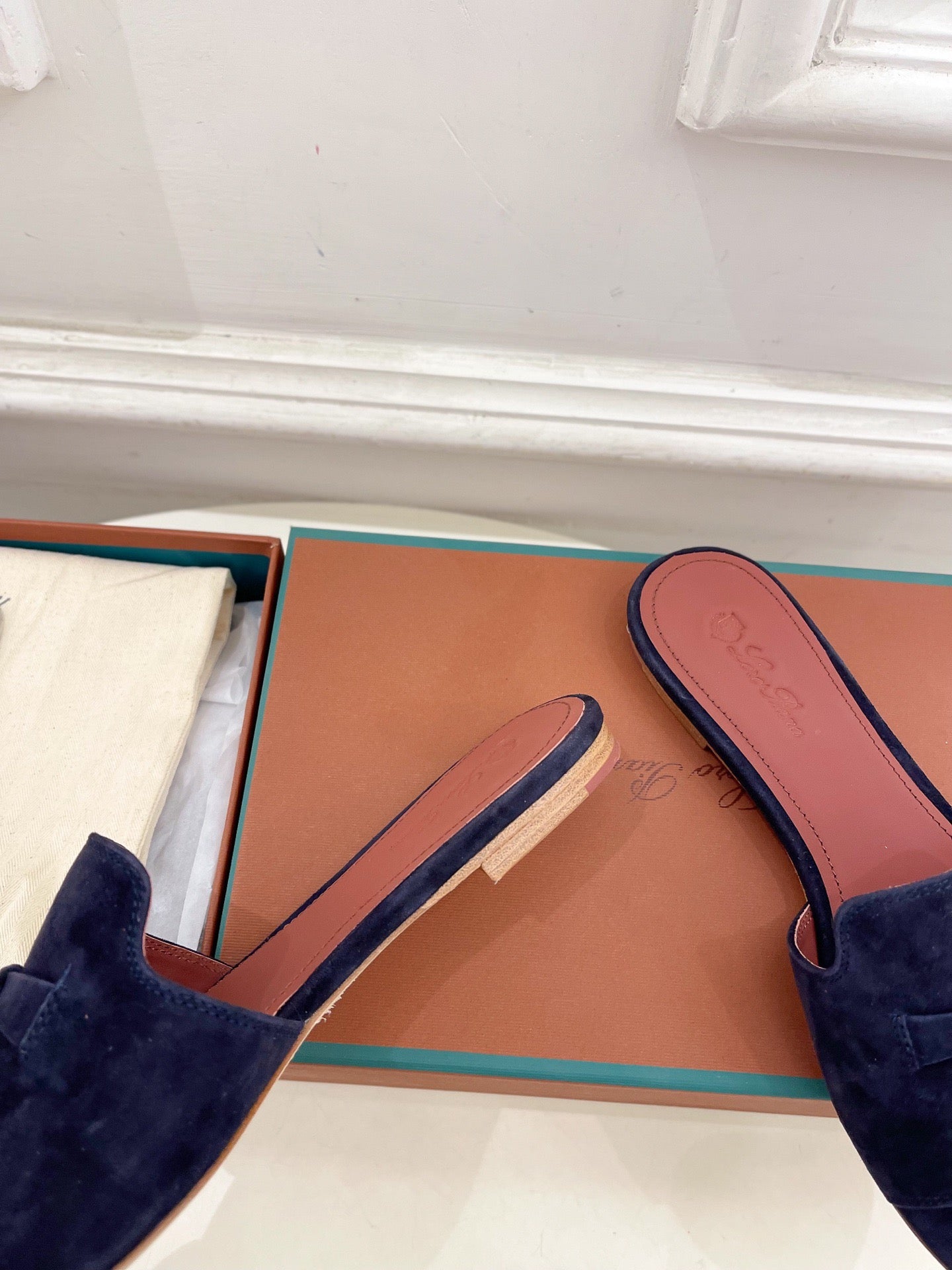 LP Sandals