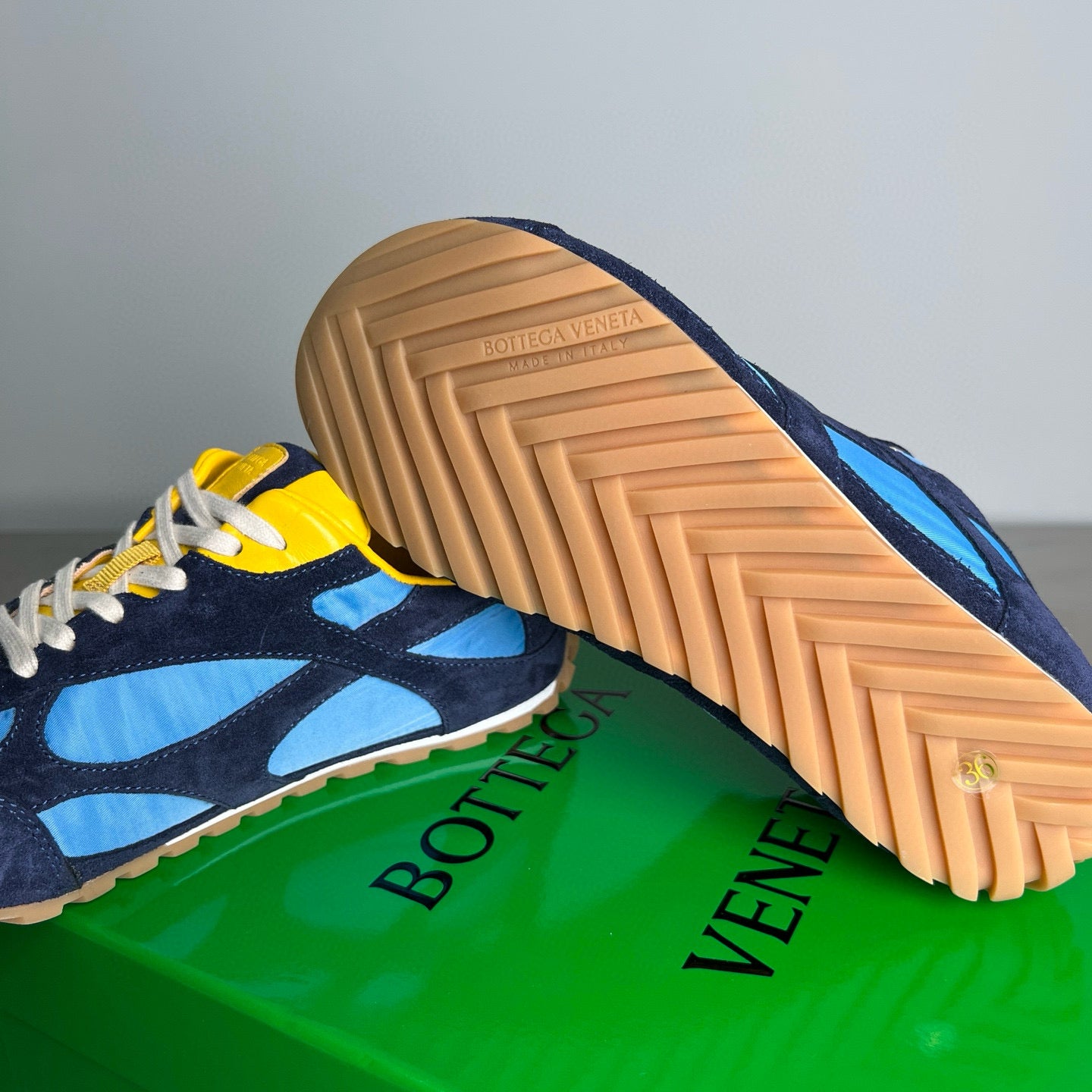 BV Sneakers