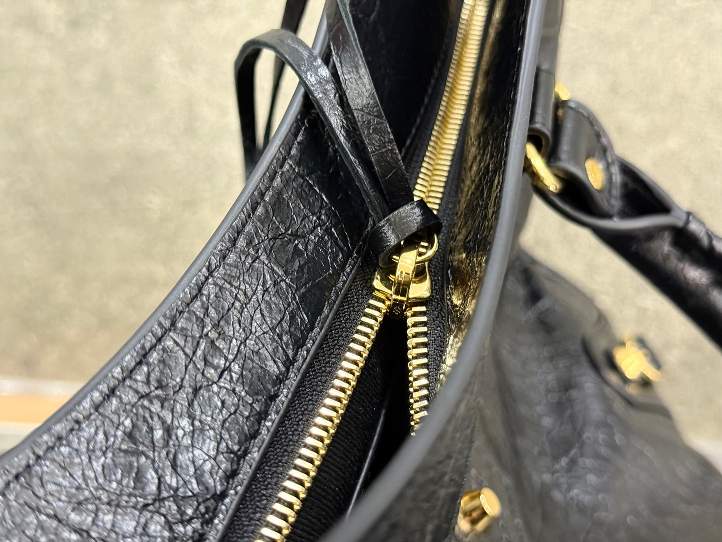 BLCG Le City Handbag 37x23.4x15cm