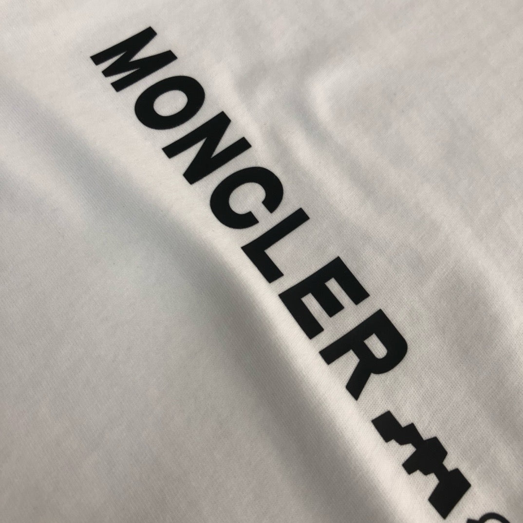 Moncler T-shirt