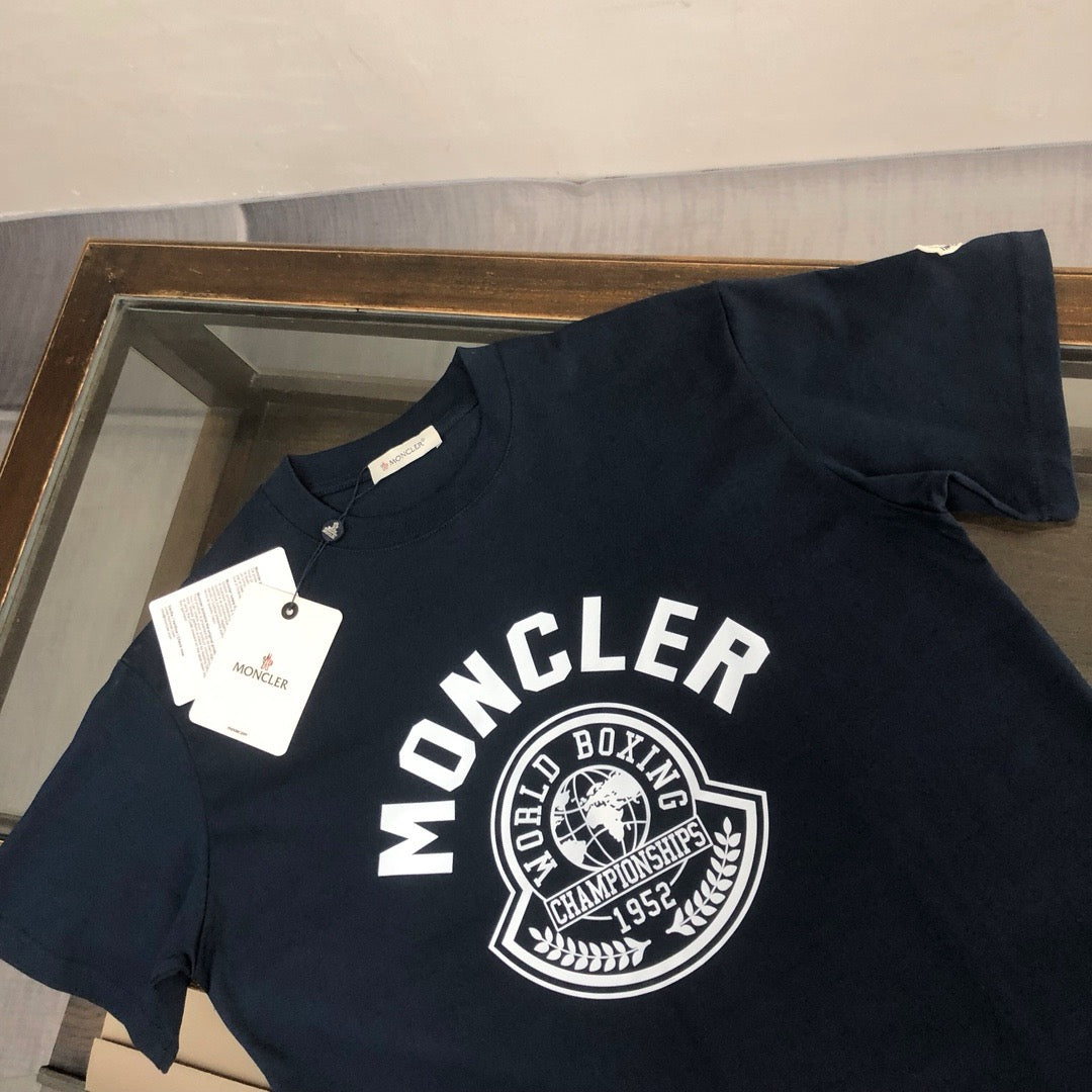 Moncler T-shirt