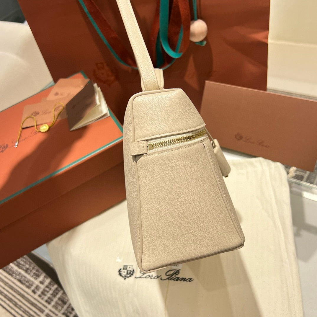 Loro Piana Extra Bag 27