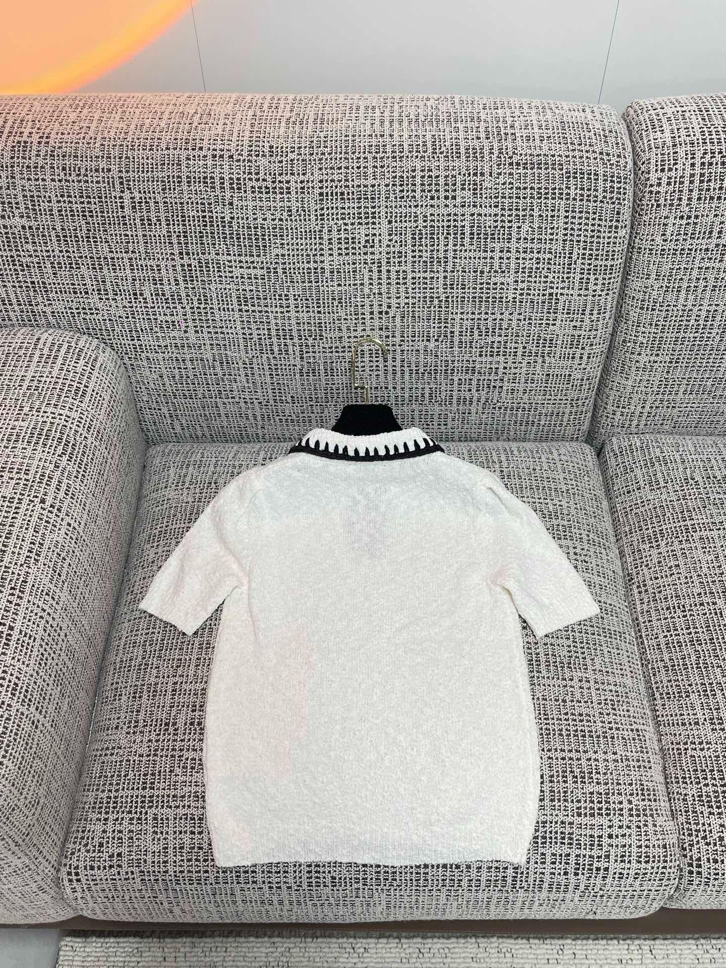 Chanel T-Shirt