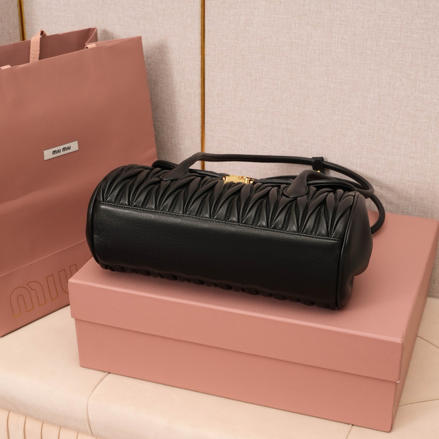 Miu Miu Shoulder Bag 28x15x11cm