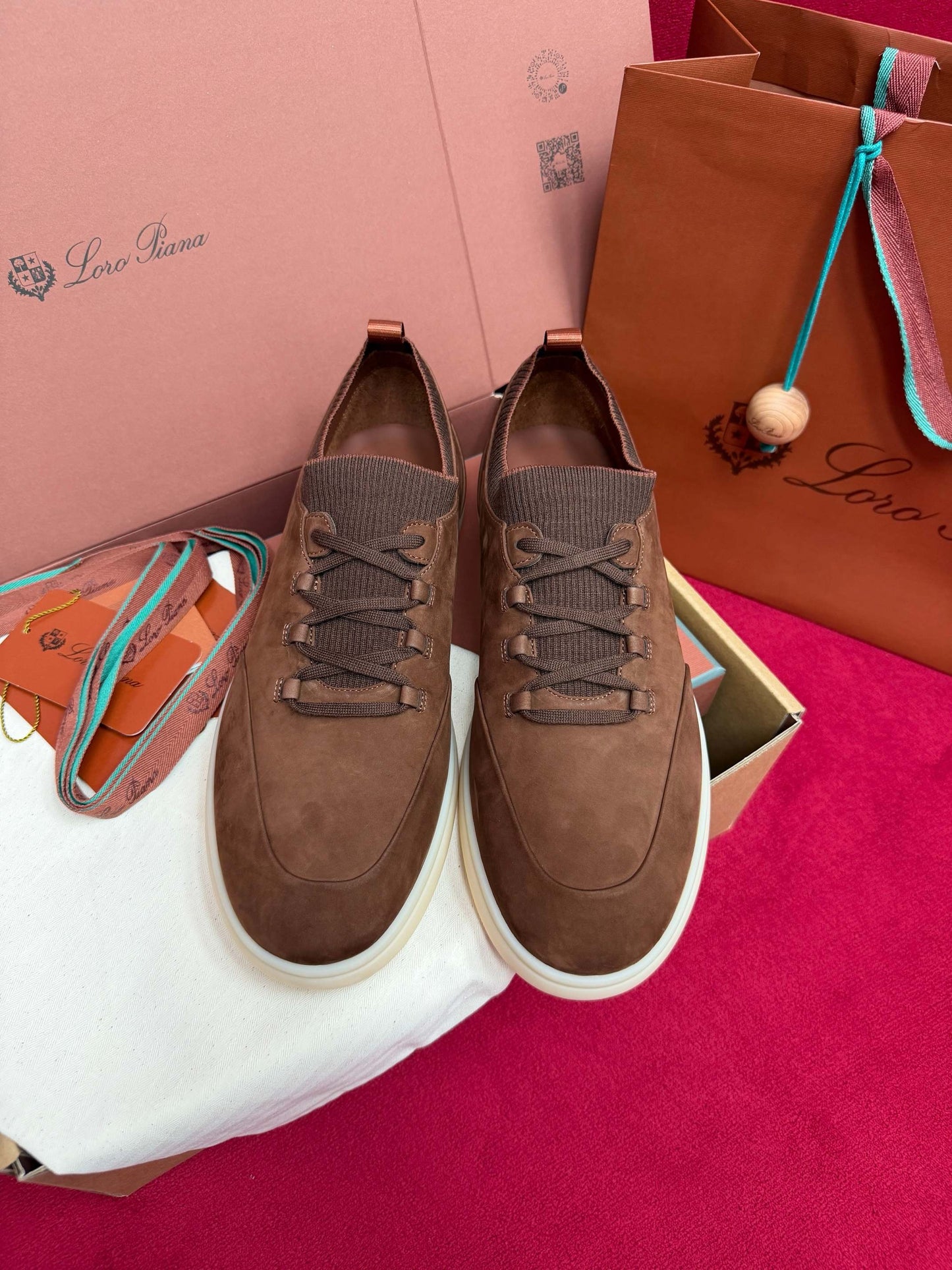 LP Sneaker