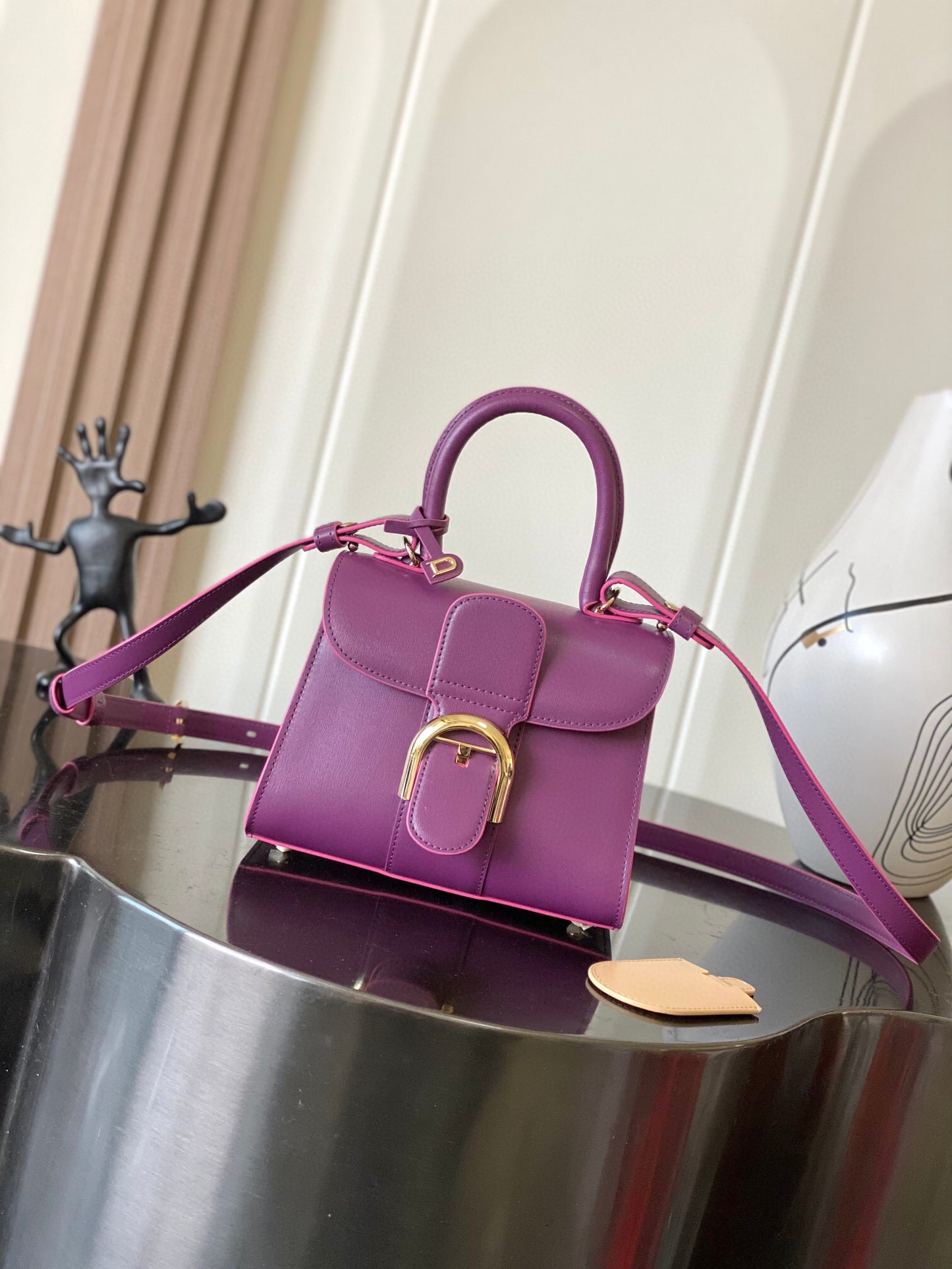 Delvaux Sling Bag (20＊10＊16 cm)