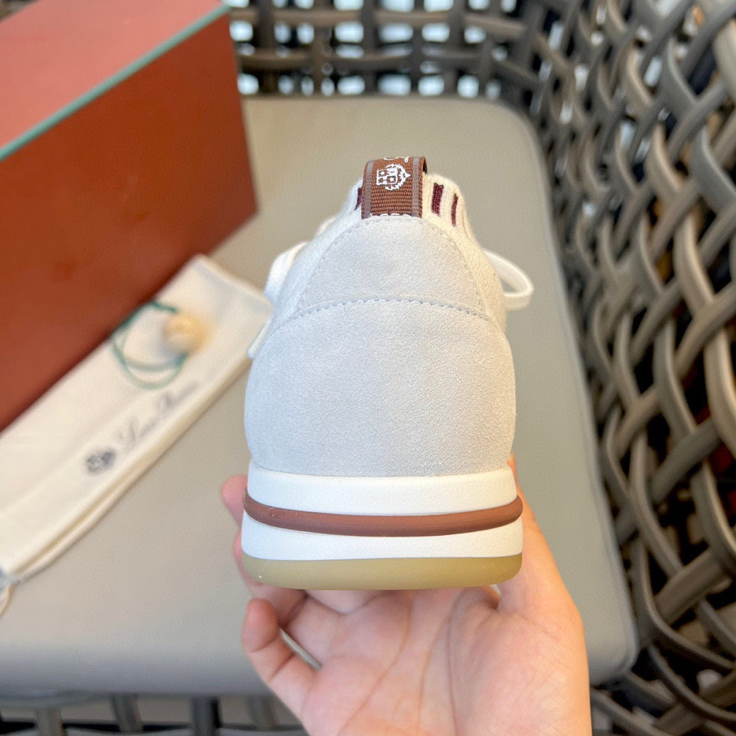 LP Sneakers