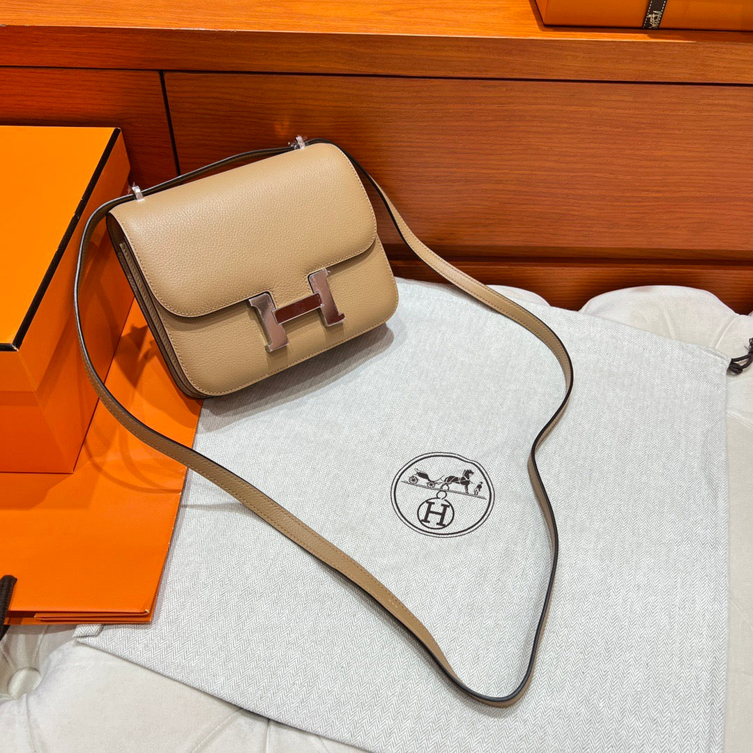 Hermes Constance 19