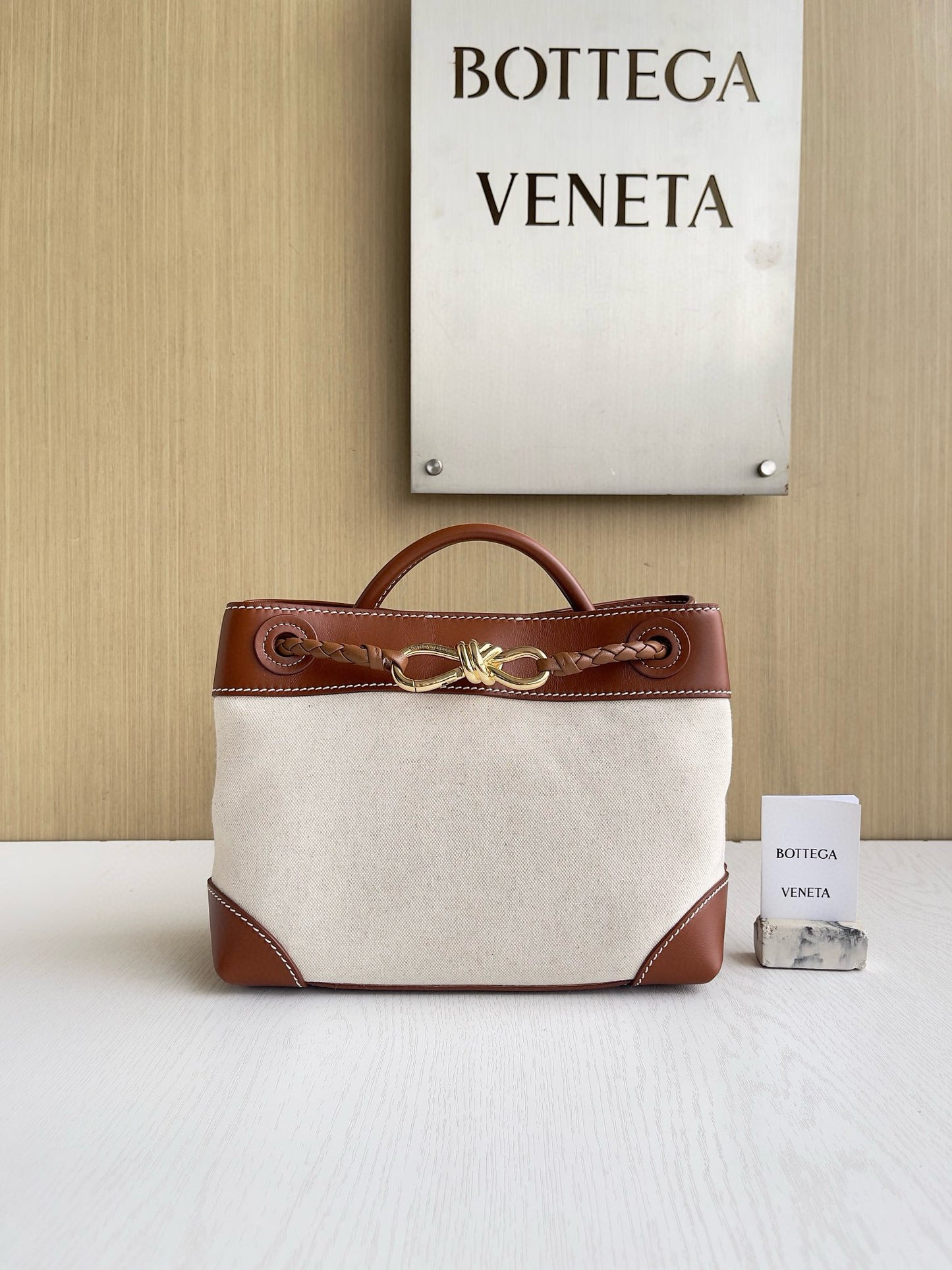 BV Andiamo Bag 25x22x10.5cm