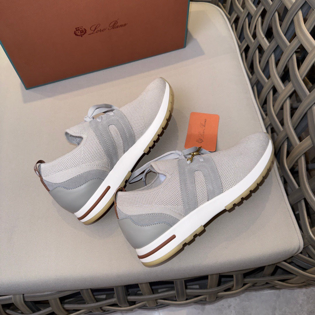 LP Sneakers