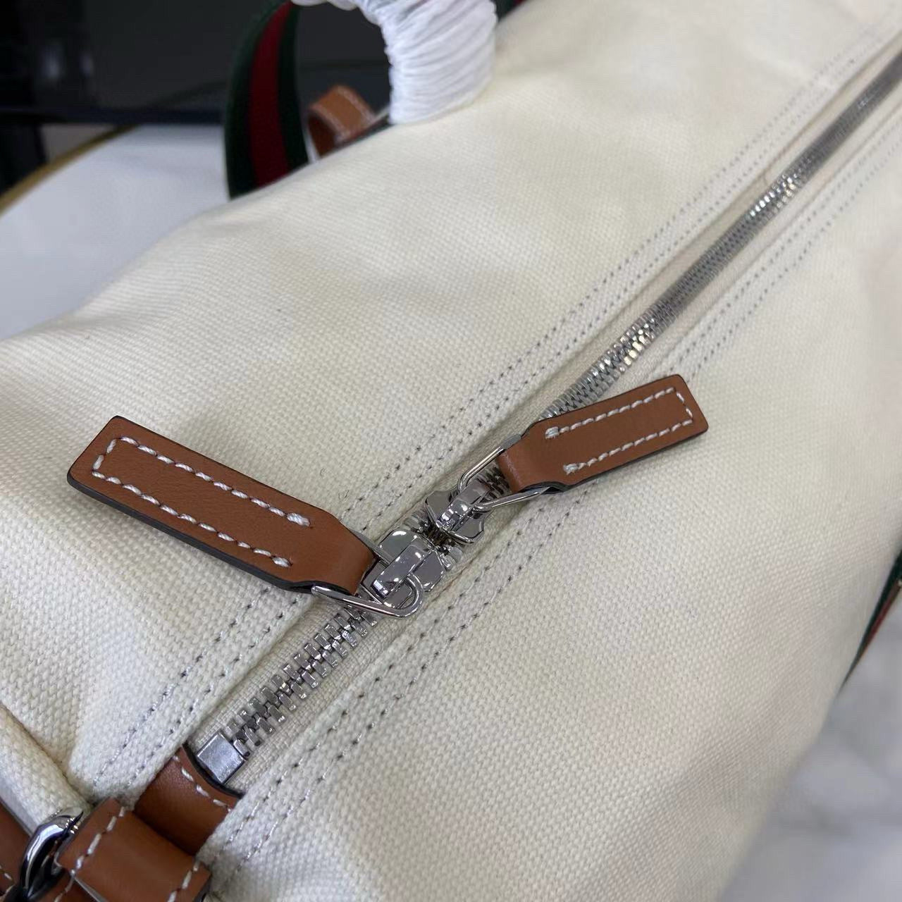 Gucci Duffle Bag 54x24x24CM