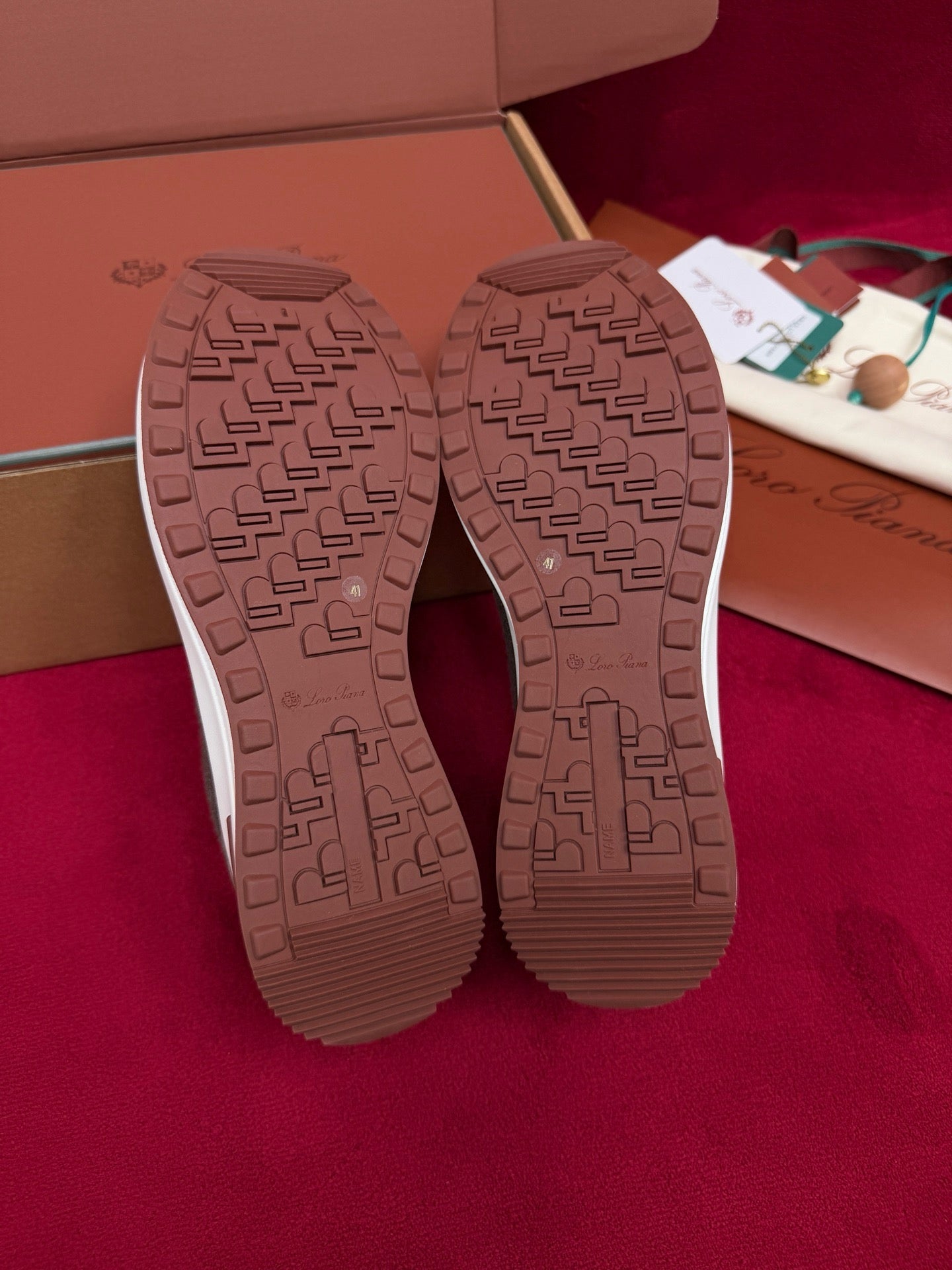 LP Sneaker