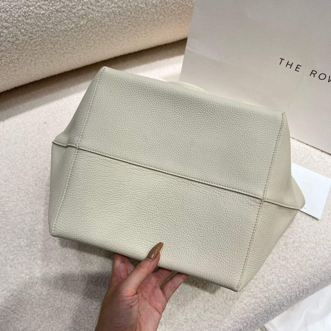 The Row Bucket Bag(44CM*38CM*21CM)