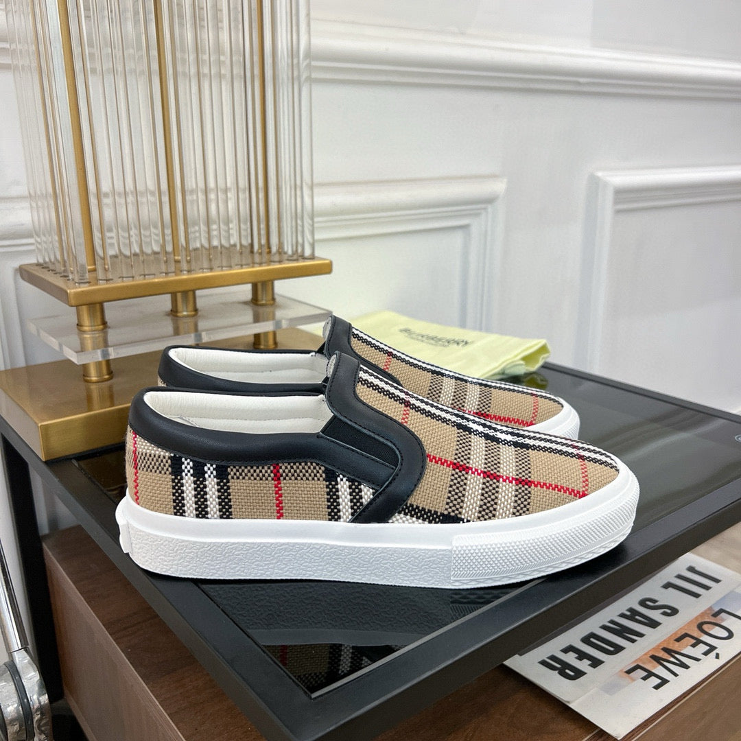 Burberry Sneakers