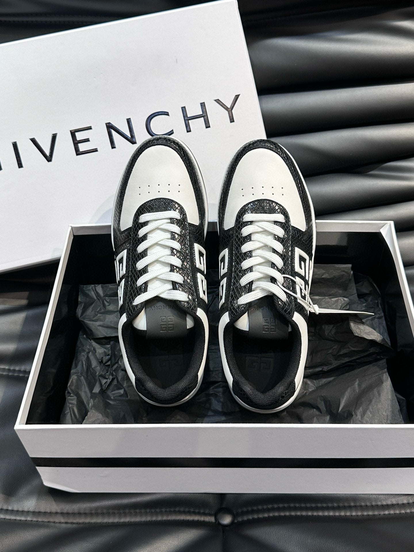 Givenchy Sneakers