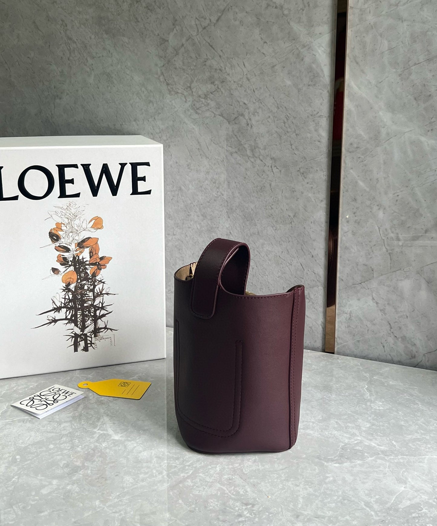 Loewe Pebble Bucket Bag(16x16x19.5cm)