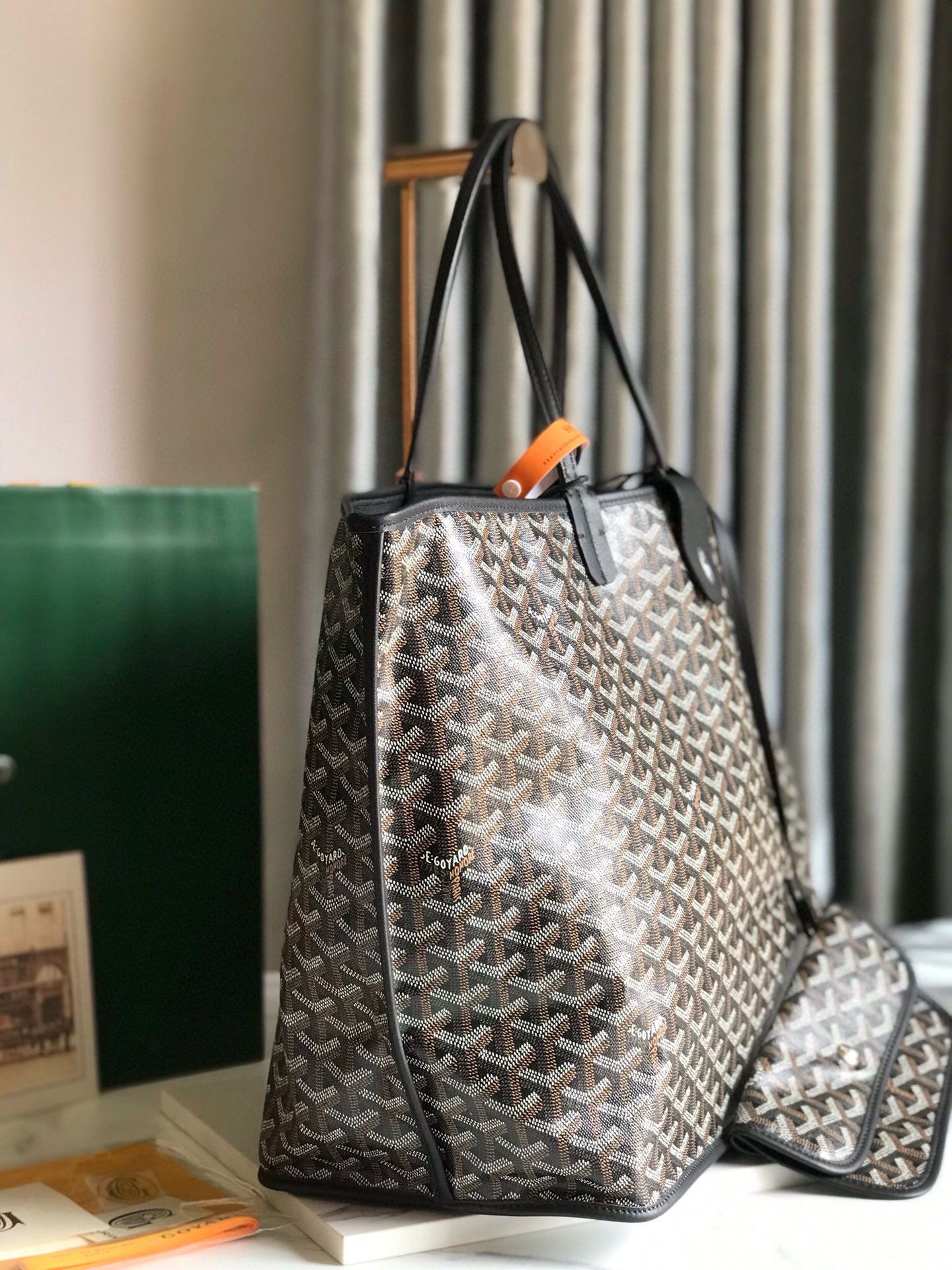 GOYARD REVERSIBLE ANJOU 39*32*19