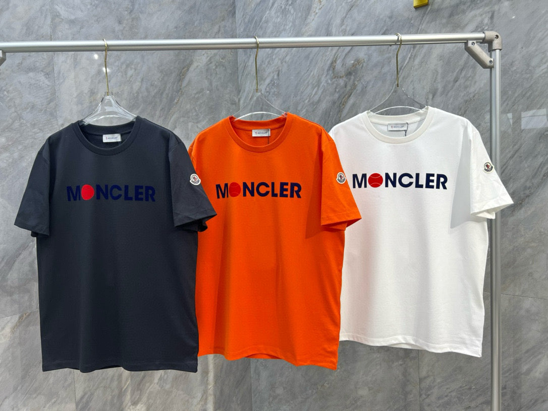 Moncler T-shirt