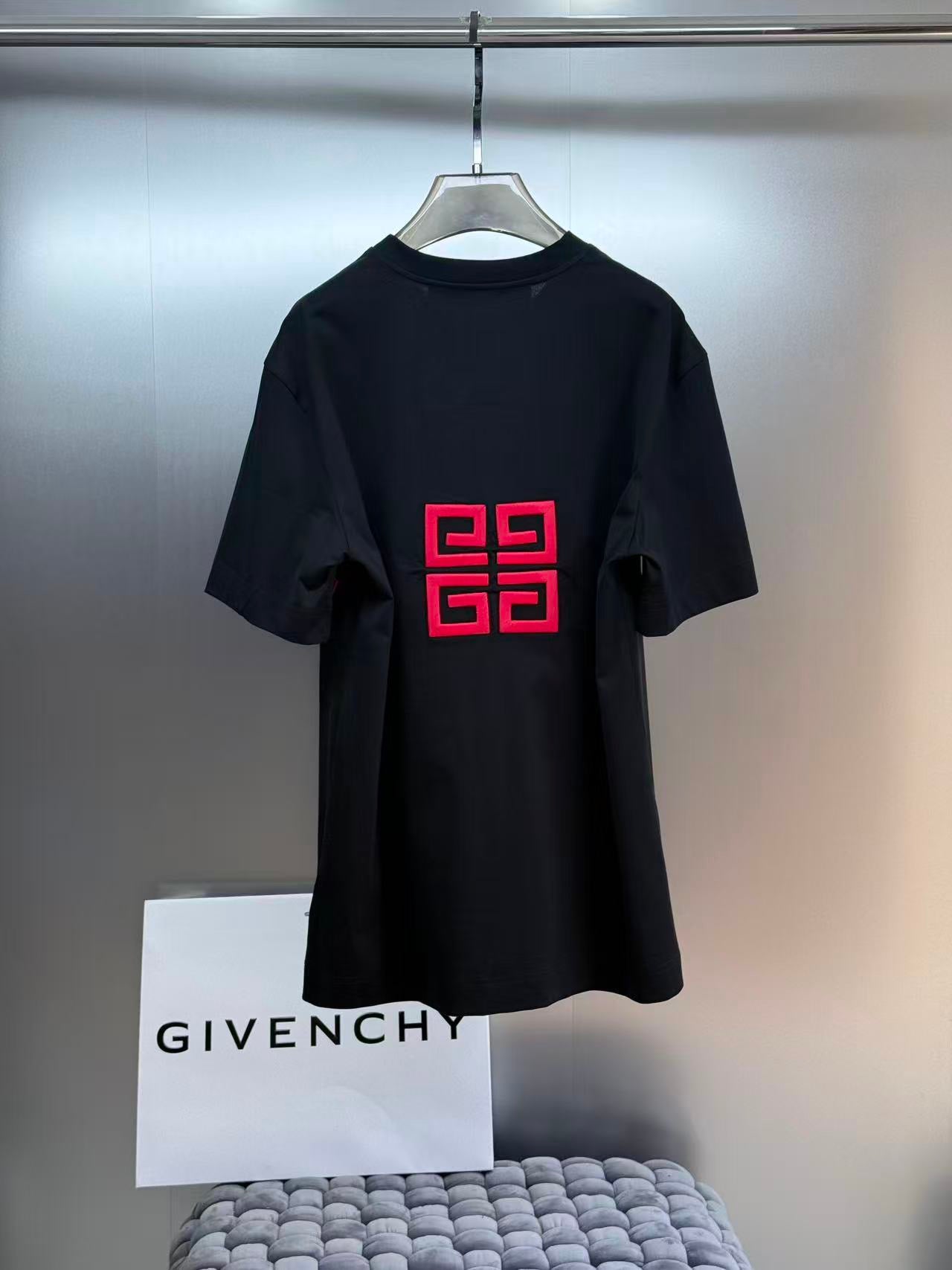 Givenchy T-Shirt