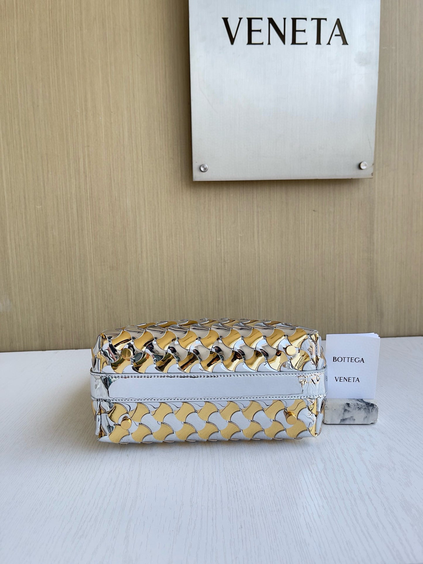BV Hop Mini Shoulder Bag