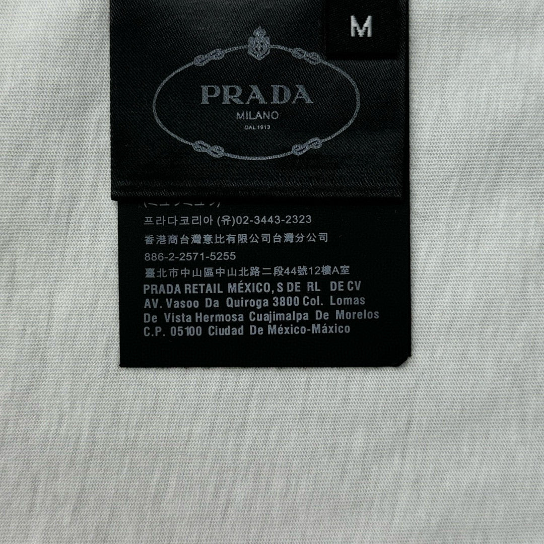 Camiseta Prada