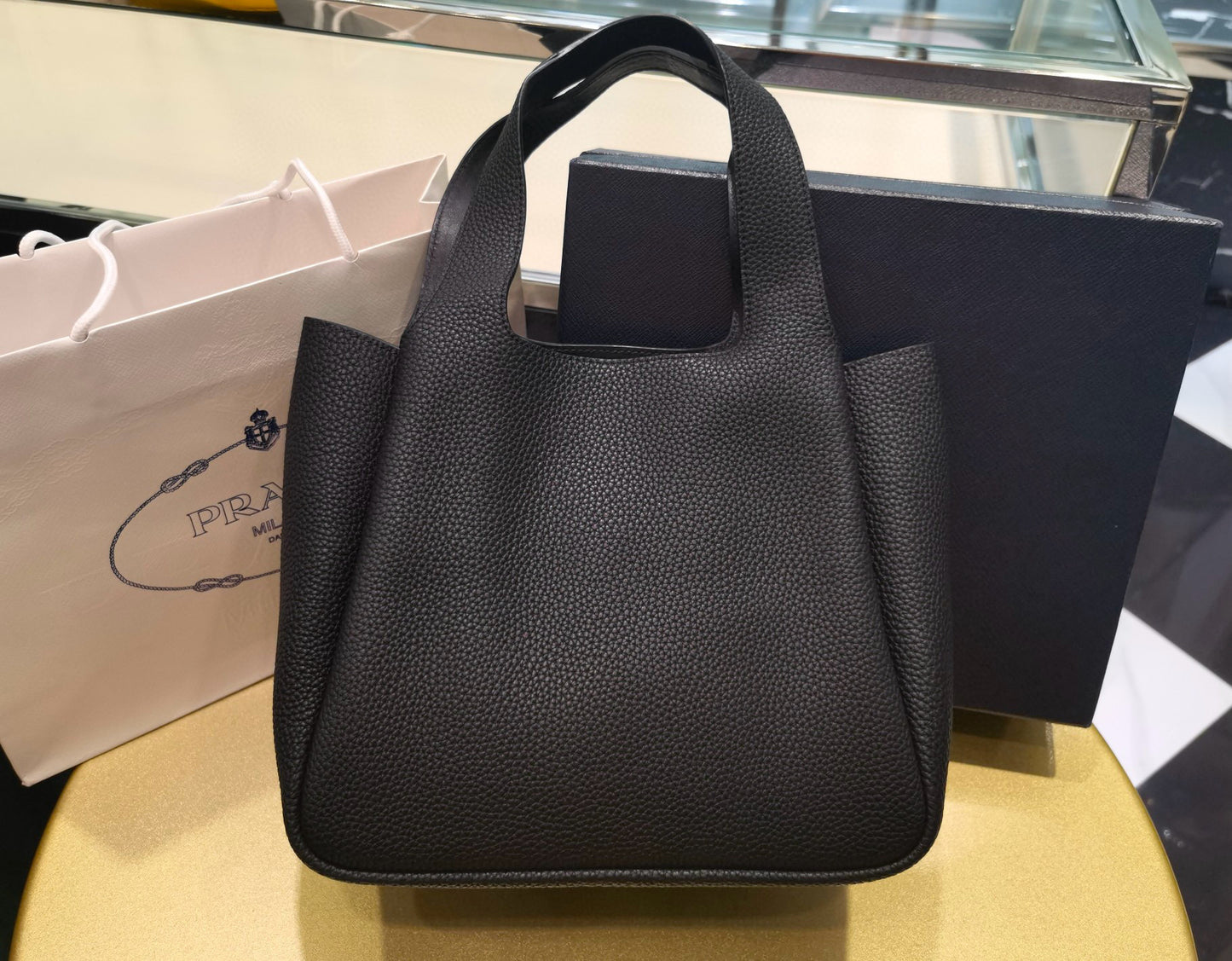 Prada Dynamique Tote Handbag