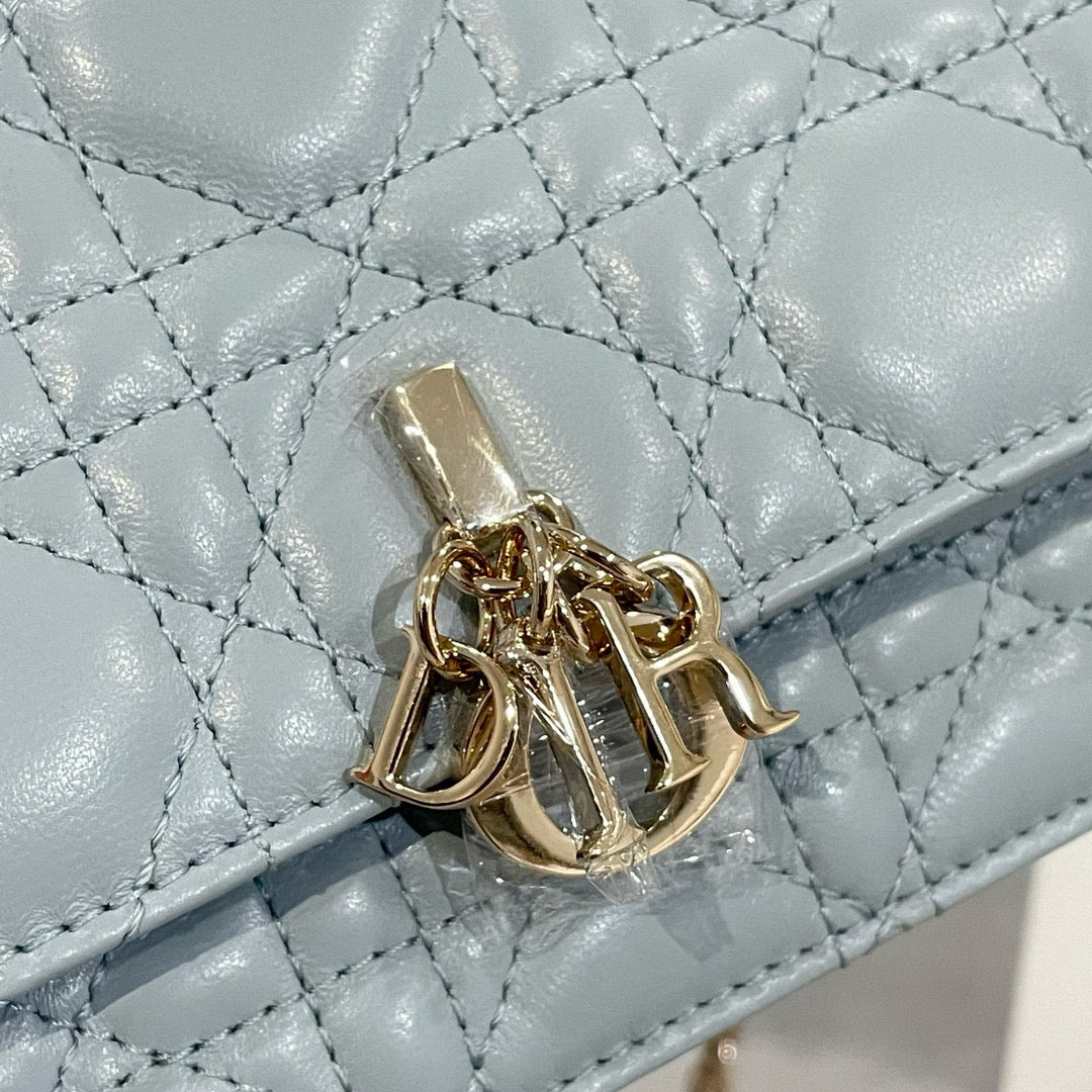 Dior WOC