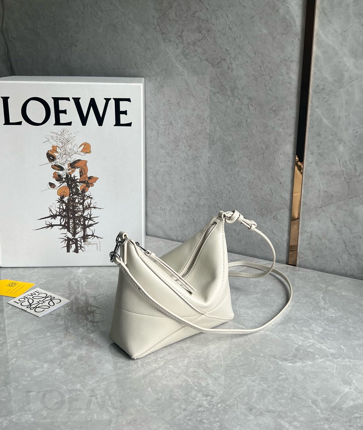Loewe Puzzle Fold
