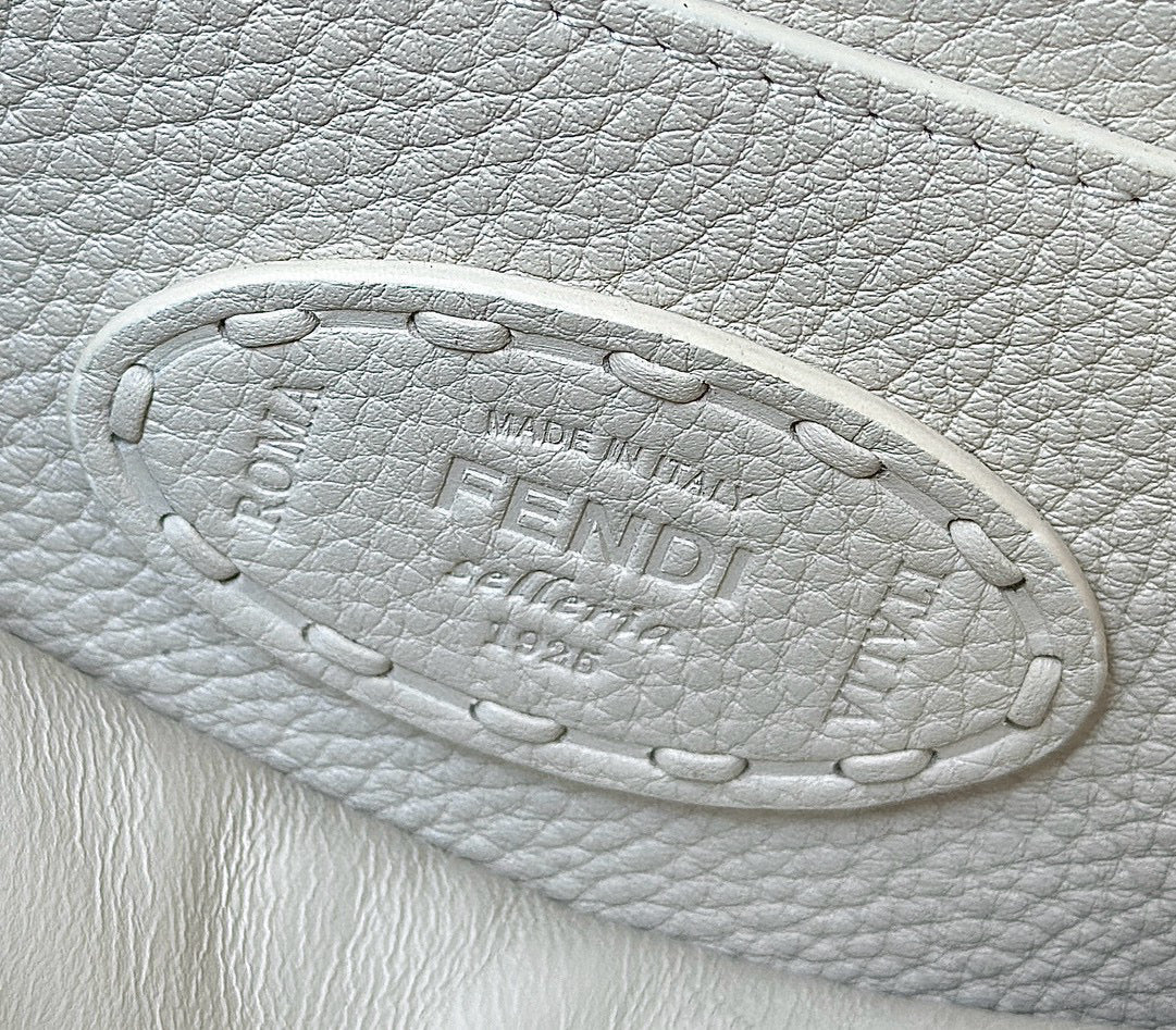 Fendi Peekaboo Bag (Small)