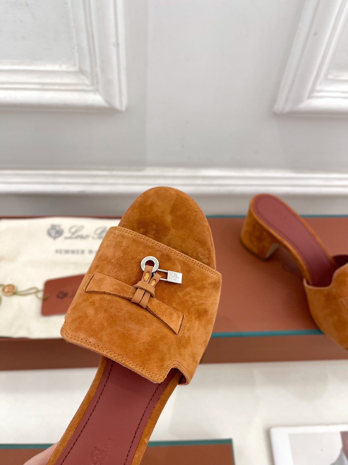 LP Sandals