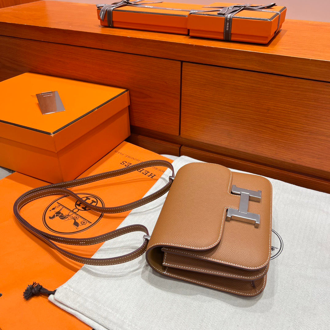 Hermes Constance 19